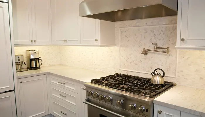 How to Remove Kitchen Cabinets without Damaging Tile Floor