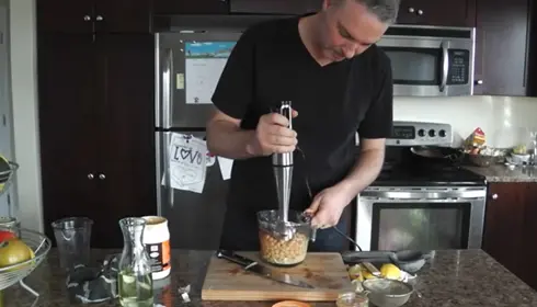 Can I use a Hand Blender to Make Hummus